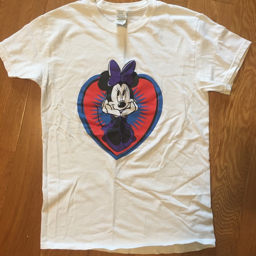 Disney Minnie T-Shirt Small
